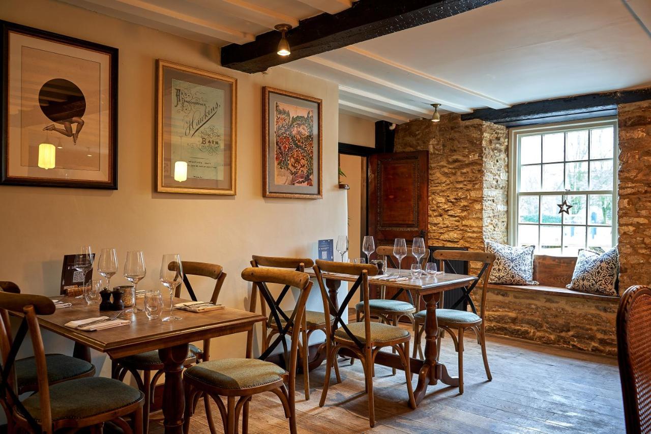 The Horse And Groom Inn Malmesbury Exterior photo